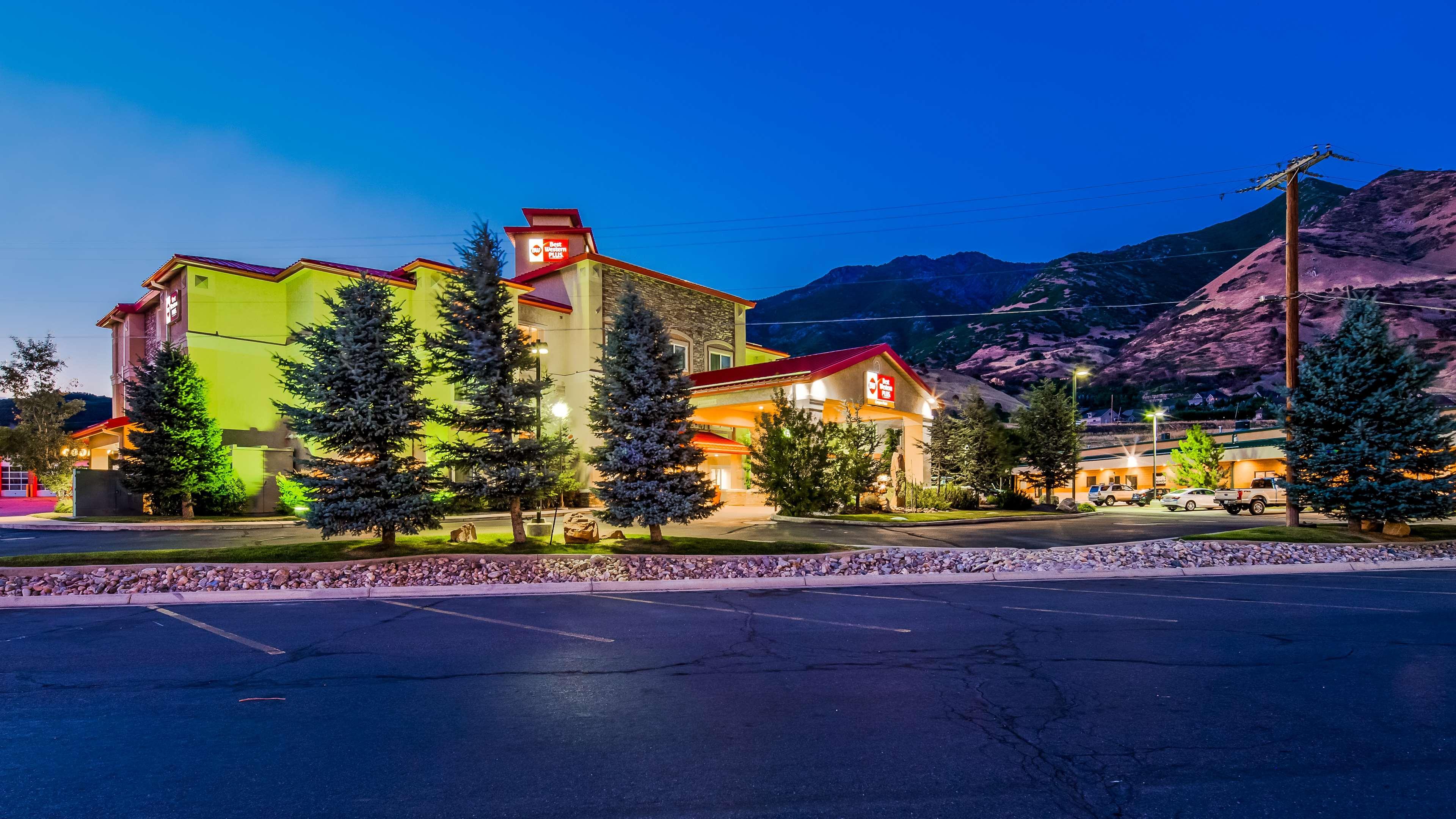 Best Western Plus Canyon Pines Ogden Eksteriør billede